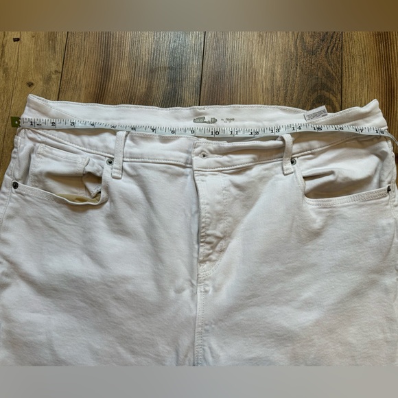 Old Navy Women's White Straight Leg Jeans Size 16 - Picture 5 of 10